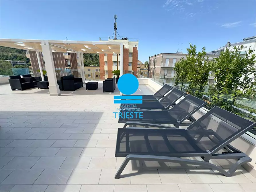 Immagine 32 di Appartamento in affitto  a Pesaro