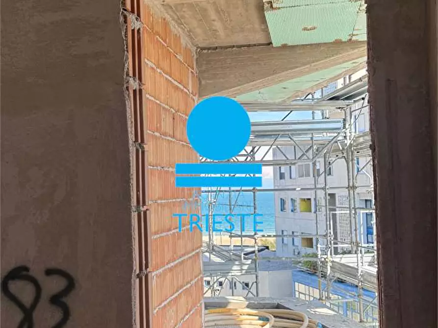 Immagine 6 di Trilocale in vendita  a Pesaro