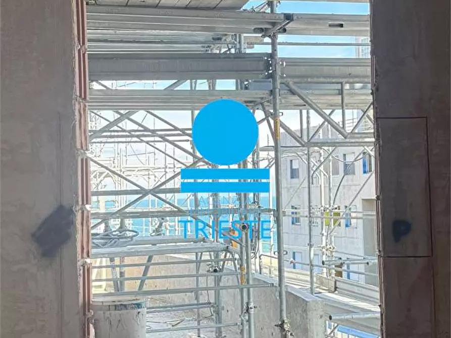 Immagine 8 di Trilocale in vendita  a Pesaro