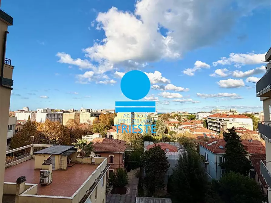 Immagine 5 di Quadrilocale in vendita  a Pesaro