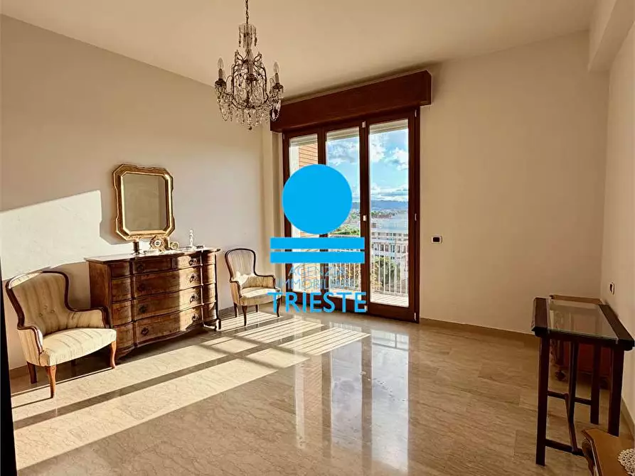 Immagine 11 di Quadrilocale in vendita  a Pesaro