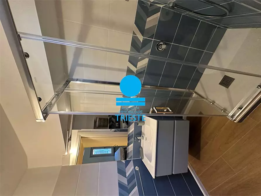 Immagine 15 di Trilocale in affitto  a Pesaro