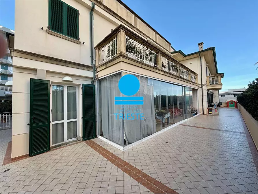 Immagine 1 di Bilocale in vendita  a Pesaro