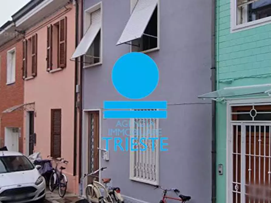 Immagine 1 di Appartamento in vendita  a Pesaro