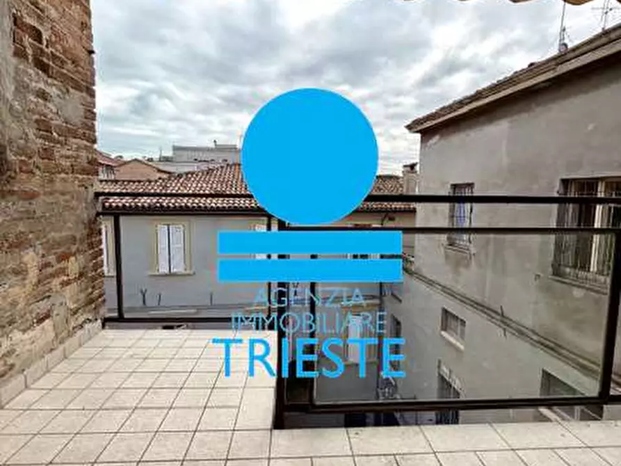 Immagine 11 di Quadrilocale in vendita  a Pesaro