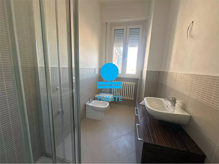 Immagine 6 di Trilocale in affitto  a Pesaro