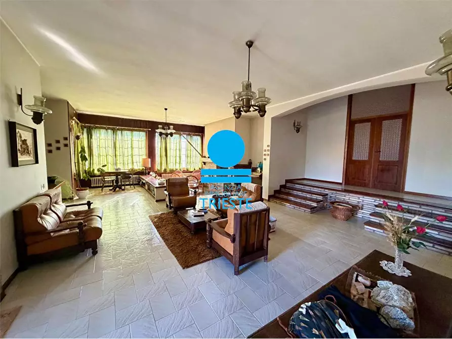 Immagine 10 di Villa in vendita  a Mombaroccio