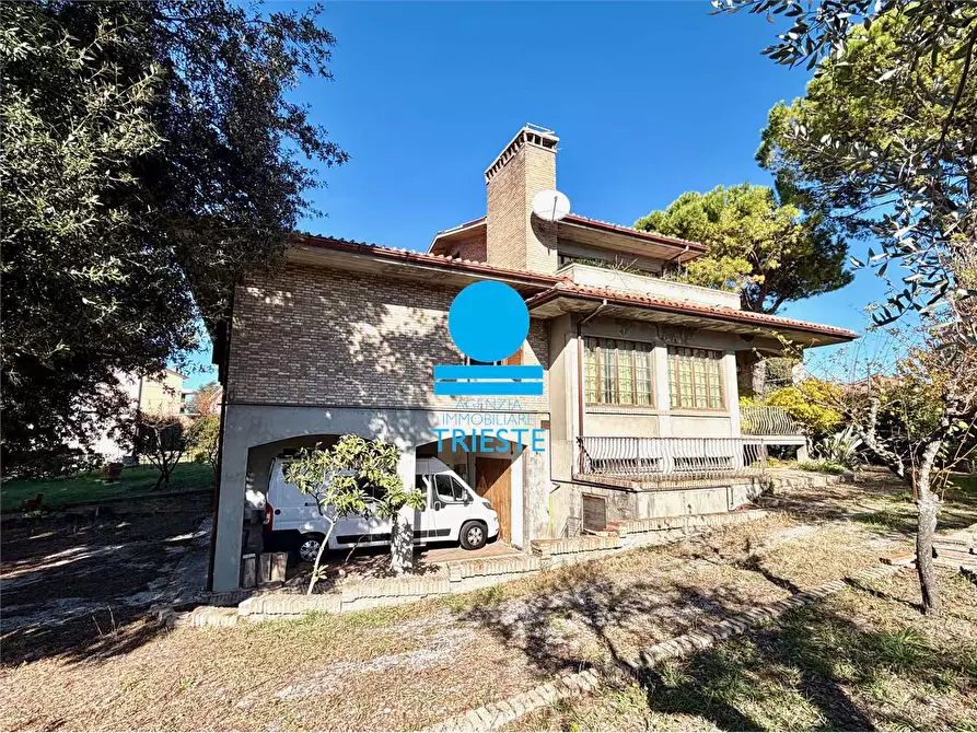 Immagine 6 di Villa in vendita  a Mombaroccio