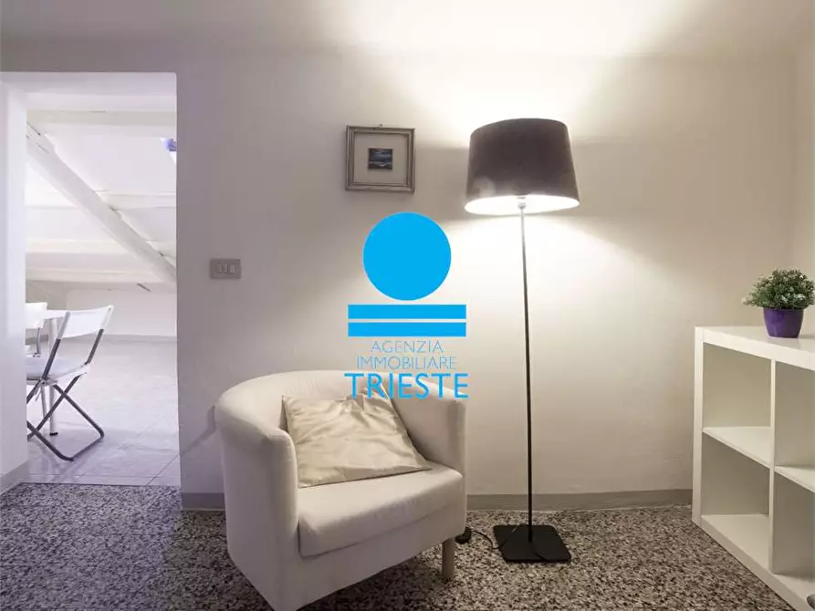 Immagine 21 di Appartamento in vendita  a Pesaro