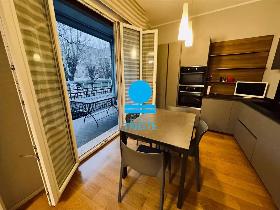 Immagine 29 di Quadrilocale in affitto  a Pesaro