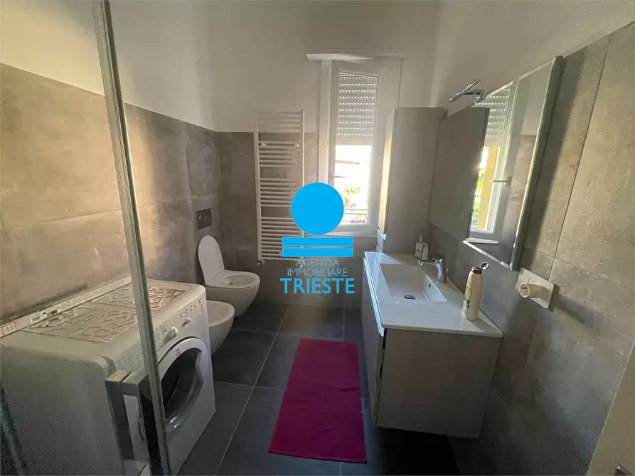 Immagine 9 di Trilocale in affitto  a Pesaro