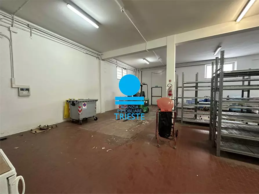 Immagine 4 di Capannone industriale in affitto  a Pesaro