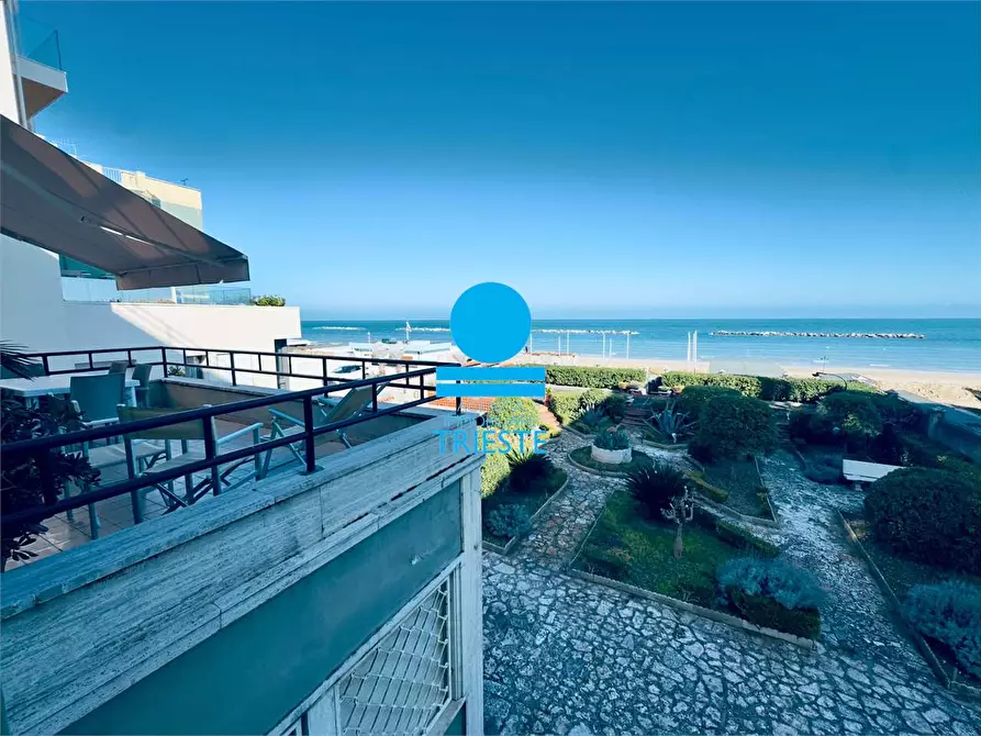 Immagine 2 di Porzione di casa in affitto  a Pesaro