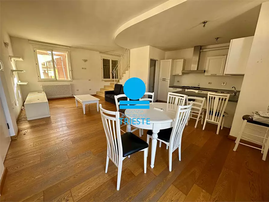 Immagine 1 di Quadrilocale in affitto  a Pesaro