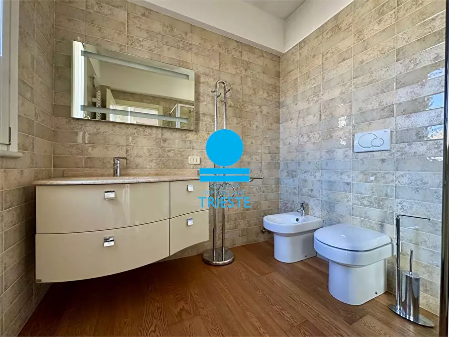 Immagine 6 di Quadrilocale in affitto  a Pesaro