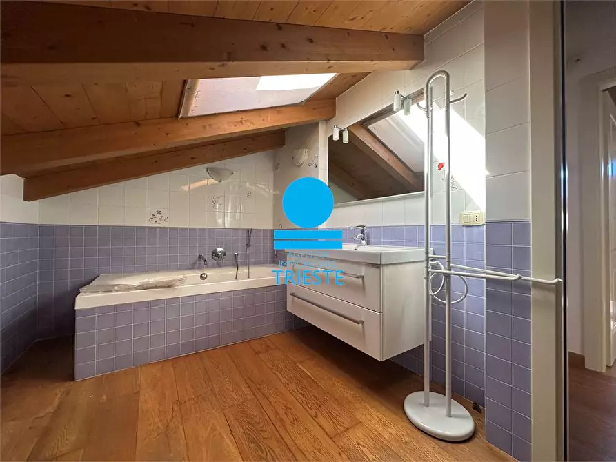 Immagine 14 di Quadrilocale in affitto  a Pesaro