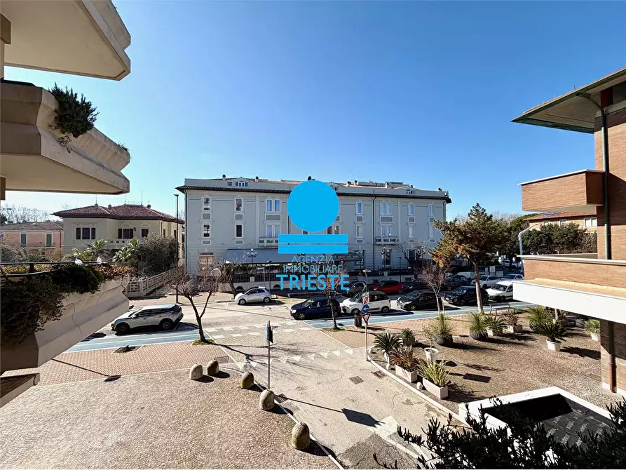 Immagine 11 di Quadrilocale in vendita  in Viale trieste  160 a Pesaro