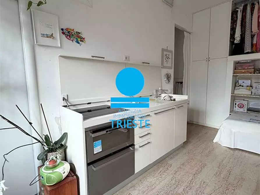 Immagine 3 di Monolocale in vendita  in Leopardi 5 a Pesaro