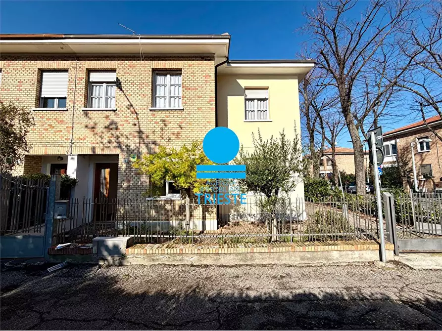 Immagine 6 di Villetta a schiera in vendita  a Pesaro