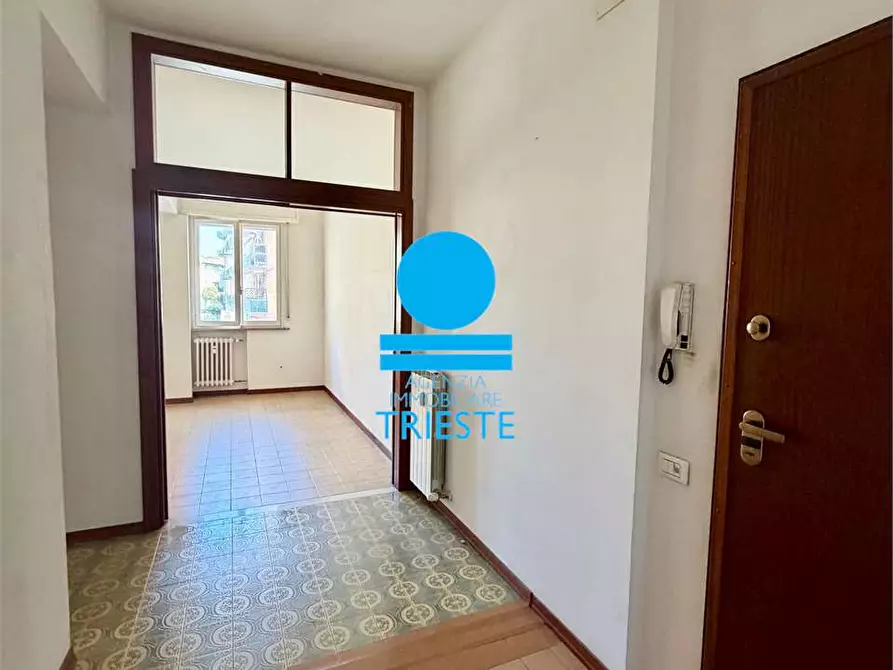 Immagine 1 di Trilocale in vendita  a Pesaro