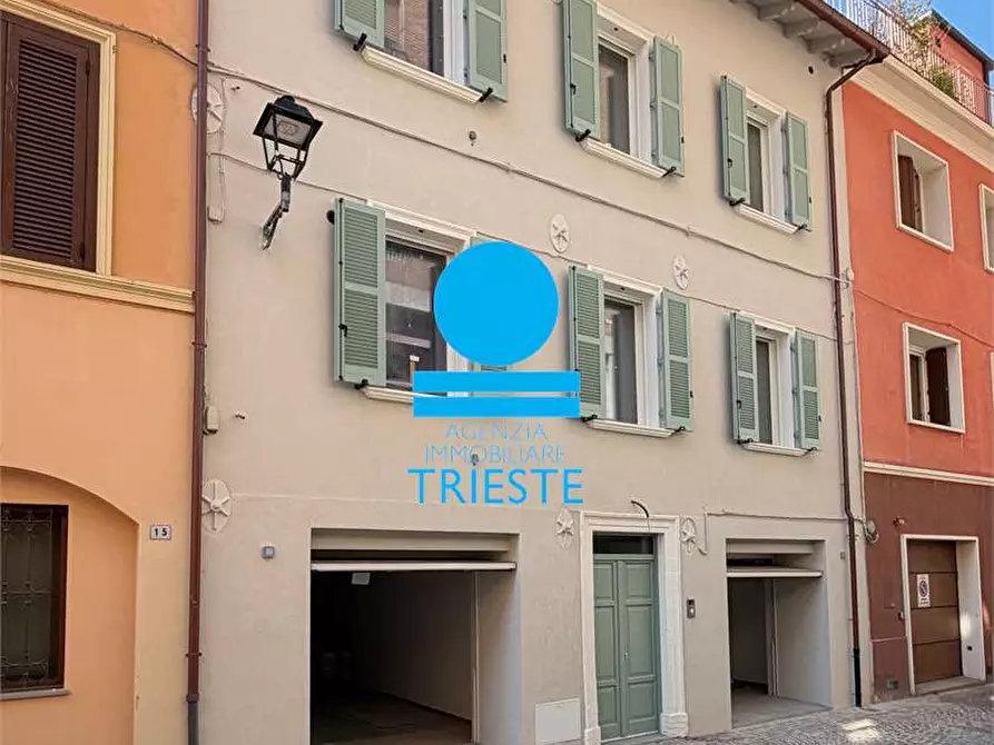 Immagine 31 di Quadrilocale in vendita  a Pesaro