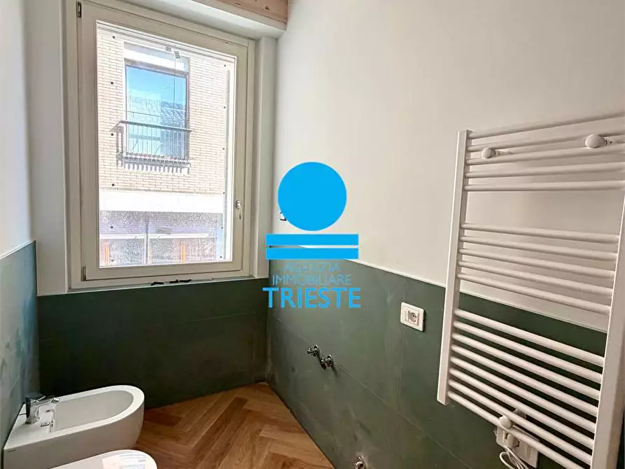 Immagine 10 di Quadrilocale in vendita  a Pesaro