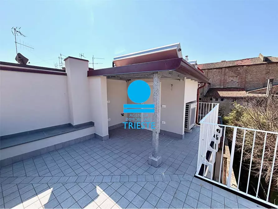 Immagine 25 di Quadrilocale in vendita  a Pesaro