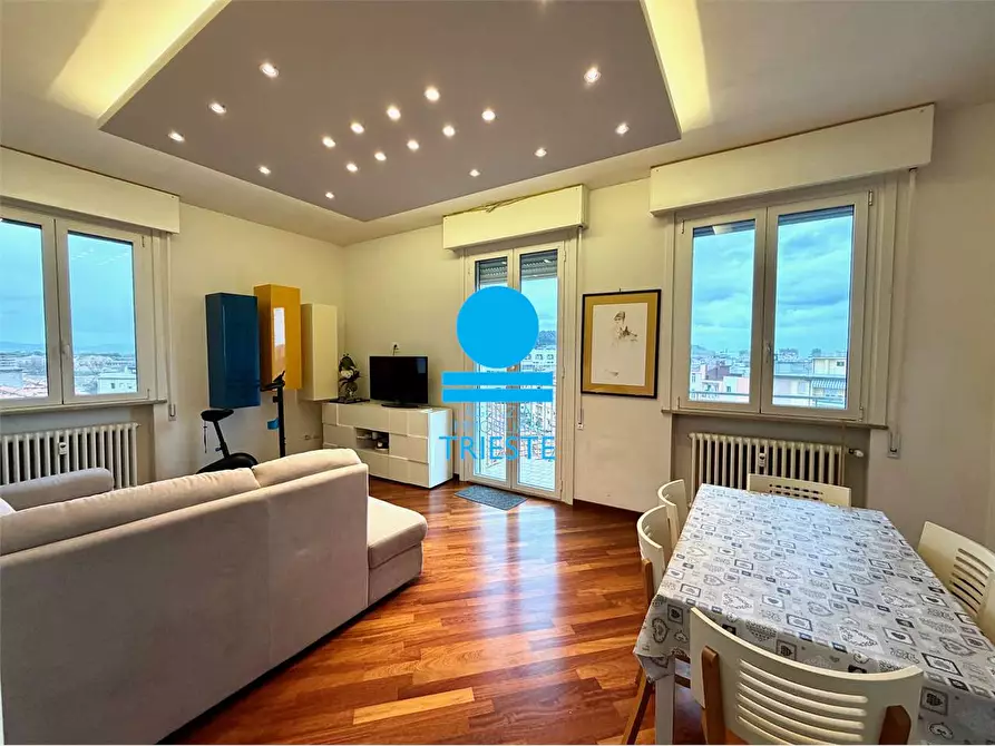 Immagine 1 di Quadrilocale in vendita  a Pesaro