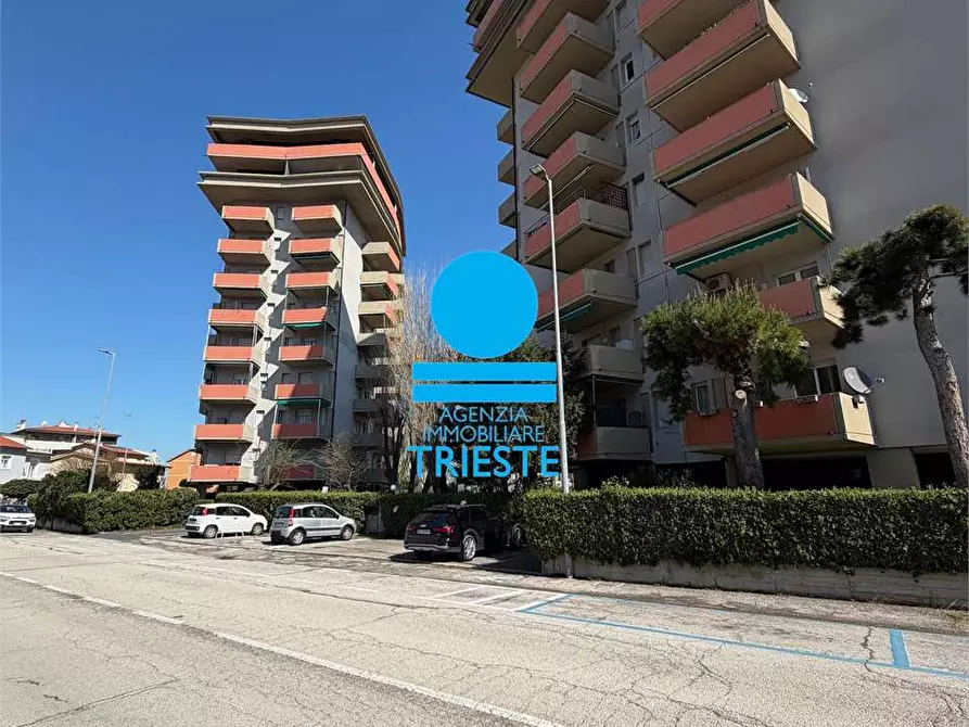 Immagine 27 di Bilocale in vendita  a Pesaro