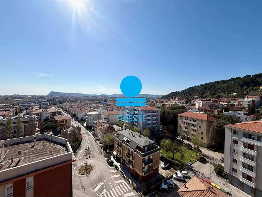 Immagine 20 di Bilocale in vendita  a Pesaro