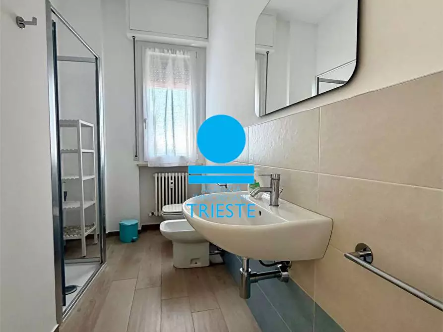 Immagine 16 di Bilocale in vendita  a Pesaro