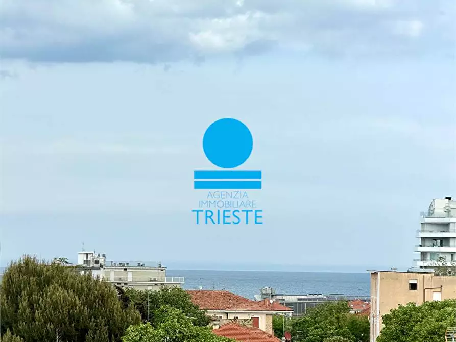 Immagine 6 di Quadrilocale in vendita  a Pesaro