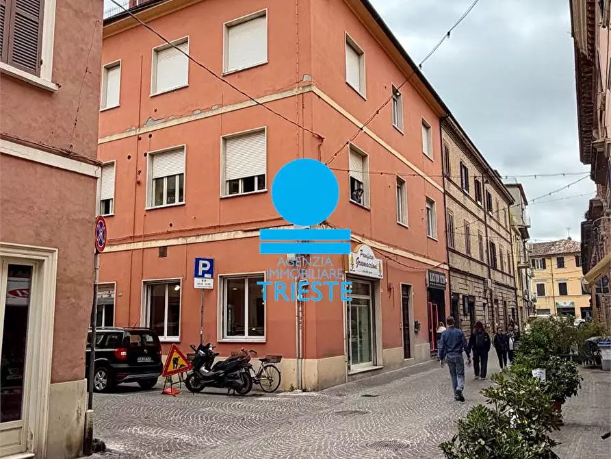 Immagine 1 di Quadrilocale in vendita  in via Cavour 34 a Pesaro