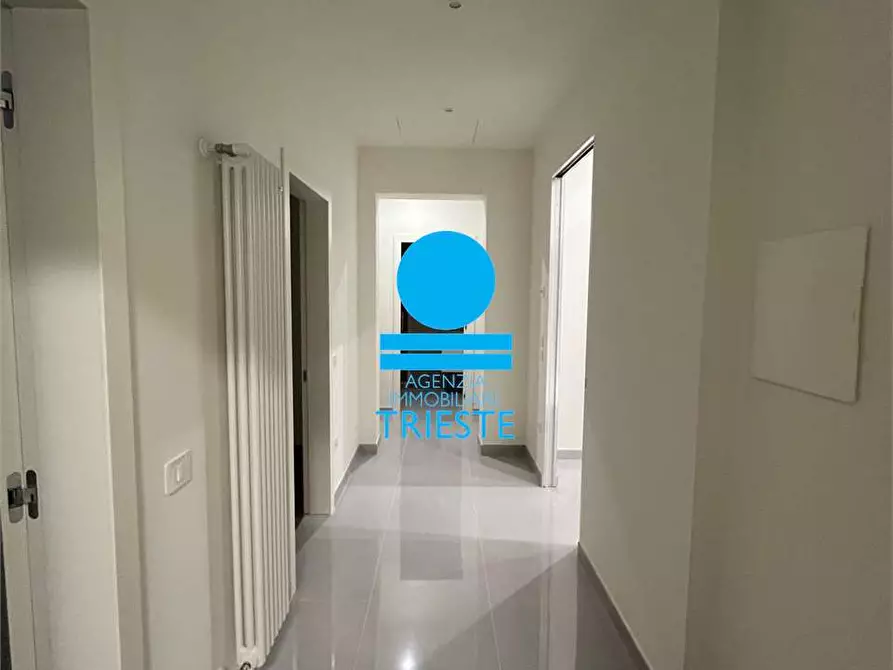 Immagine 9 di Porzione di villa in affitto  a Pesaro