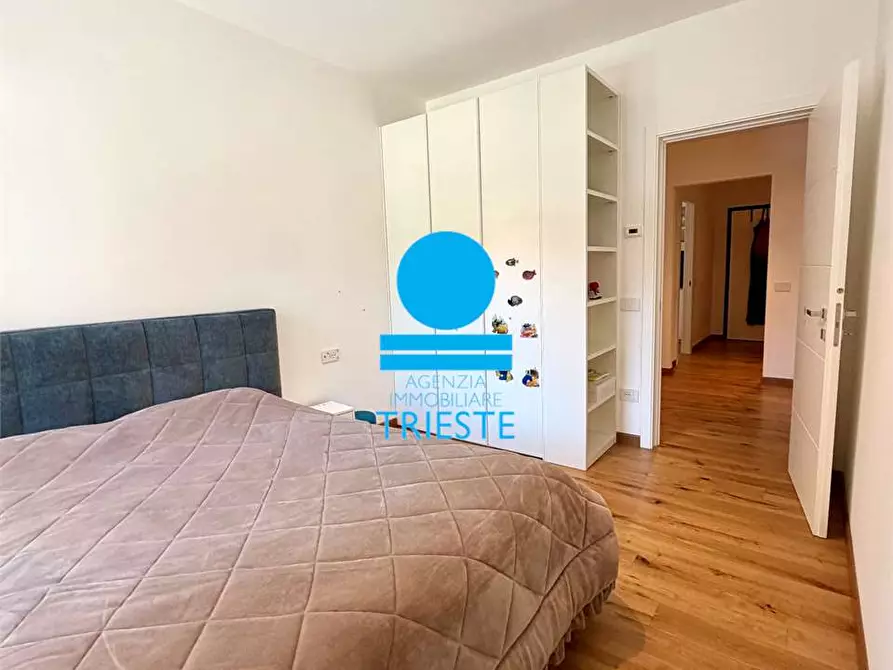 Immagine 13 di Trilocale in vendita  a Pesaro