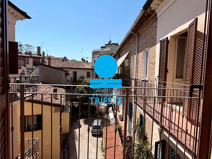 Immagine 11 di Quadrilocale in vendita  in via Cavour 34 a Pesaro
