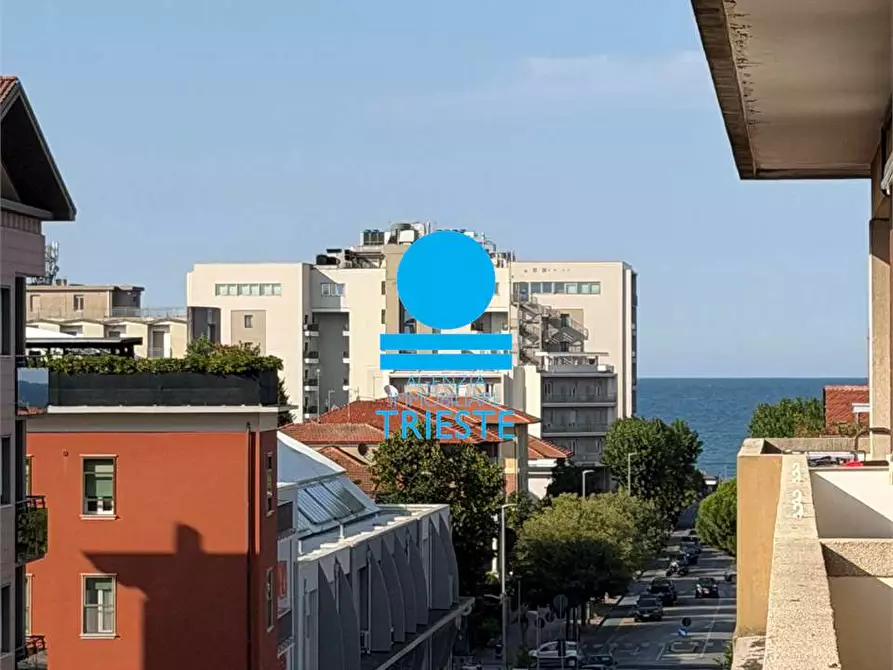 Immagine 2 di Trilocale in vendita  in bertozzini a Pesaro