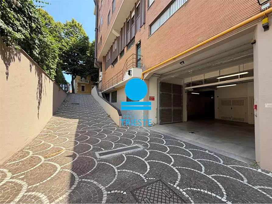 Immagine 43 di Quadrilocale in vendita  a Pesaro
