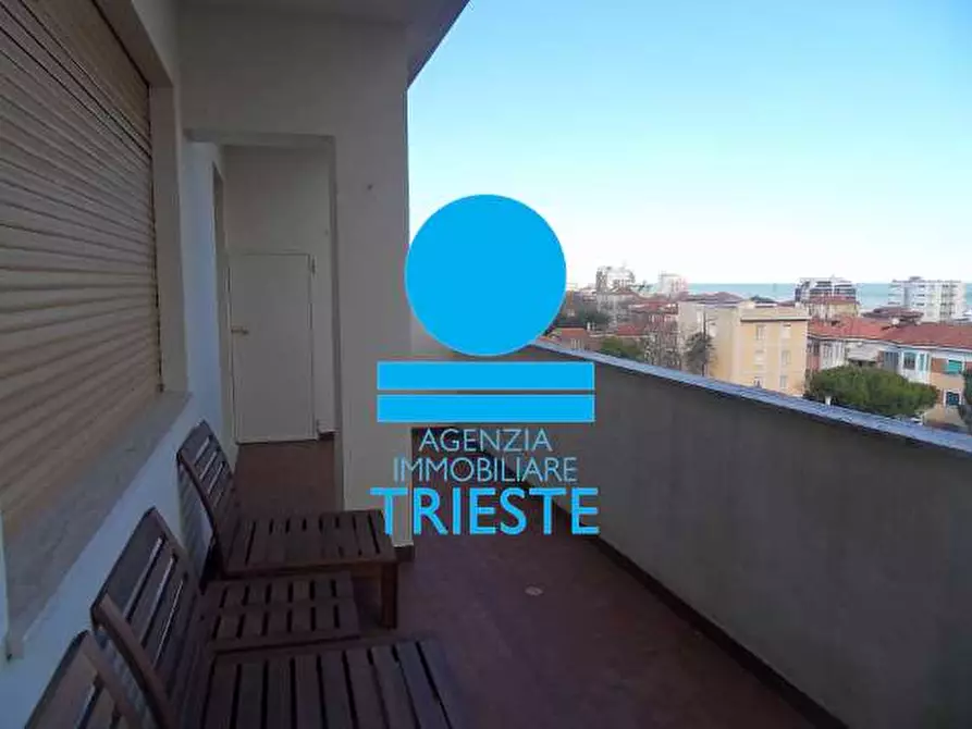 Immagine 2 di Attico in affitto  a Pesaro