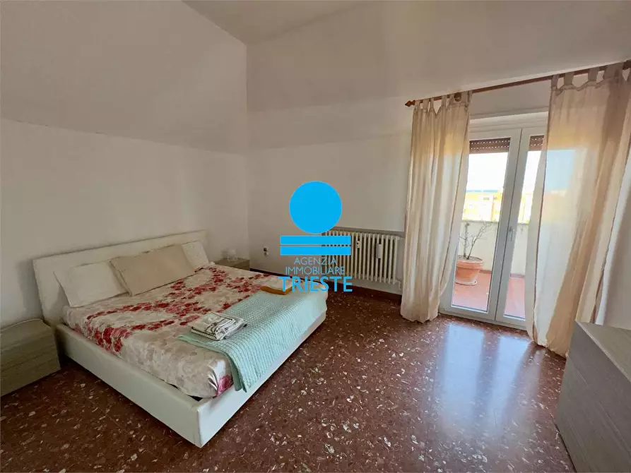 Immagine 25 di Attico in affitto  a Pesaro