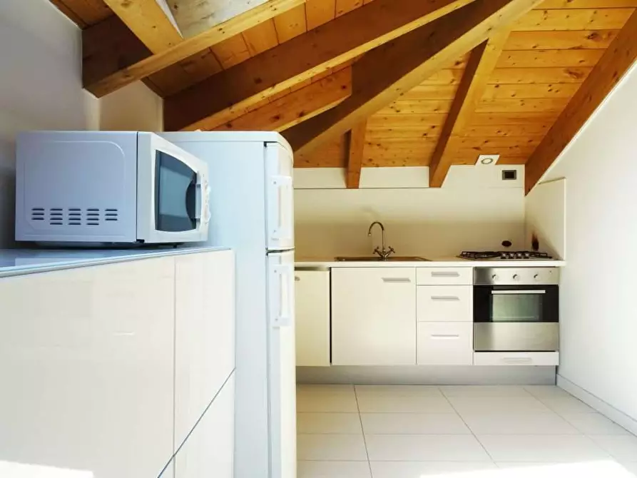 Immagine 3 di Mansarda in vendita  in Via Anzani  15 a Como