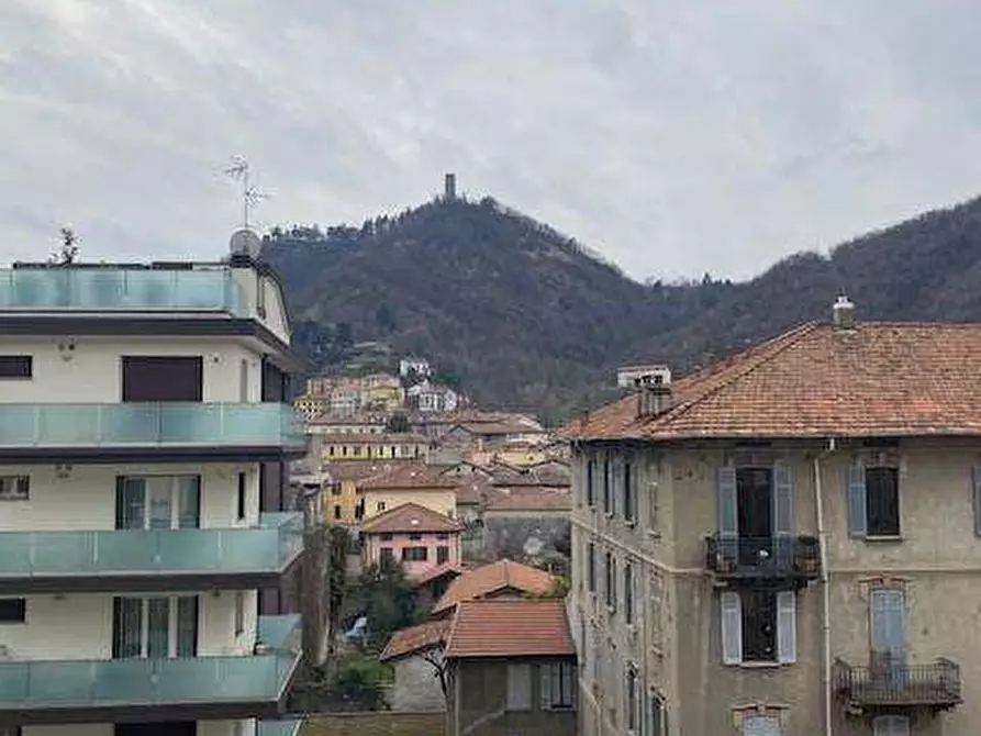 Immagine 12 di Bilocale in affitto  in Via Giulio Cesare 6 a Como