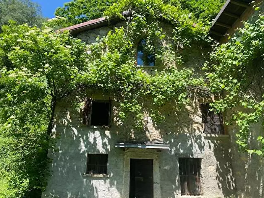 Immagine 14 di Rustico / casale in vendita  in Dogana Valmara a Alta Valle Intelvi