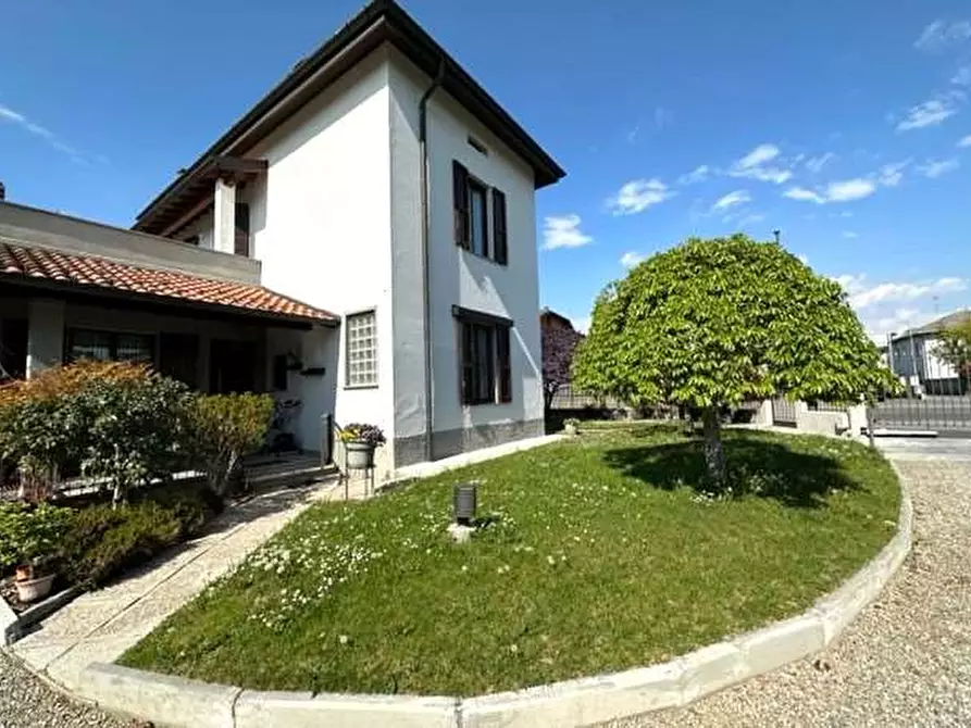 Immagine 1 di Villa in vendita  in Via Ferloni a Bulgarograsso