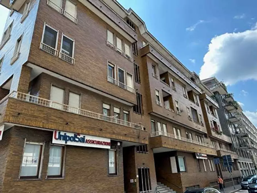 Immagine 1 di Appartamento in vendita  in viale Masia 25 a Como