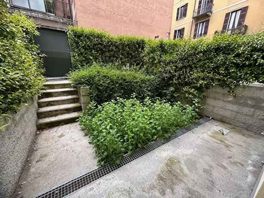 Immagine 3 di Trilocale in vendita  in Via Anzani 15 a Como