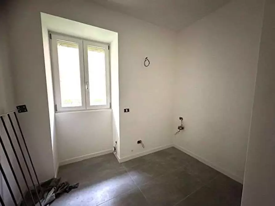 Immagine 10 di Trilocale in vendita  in Via Anzani 15 a Como