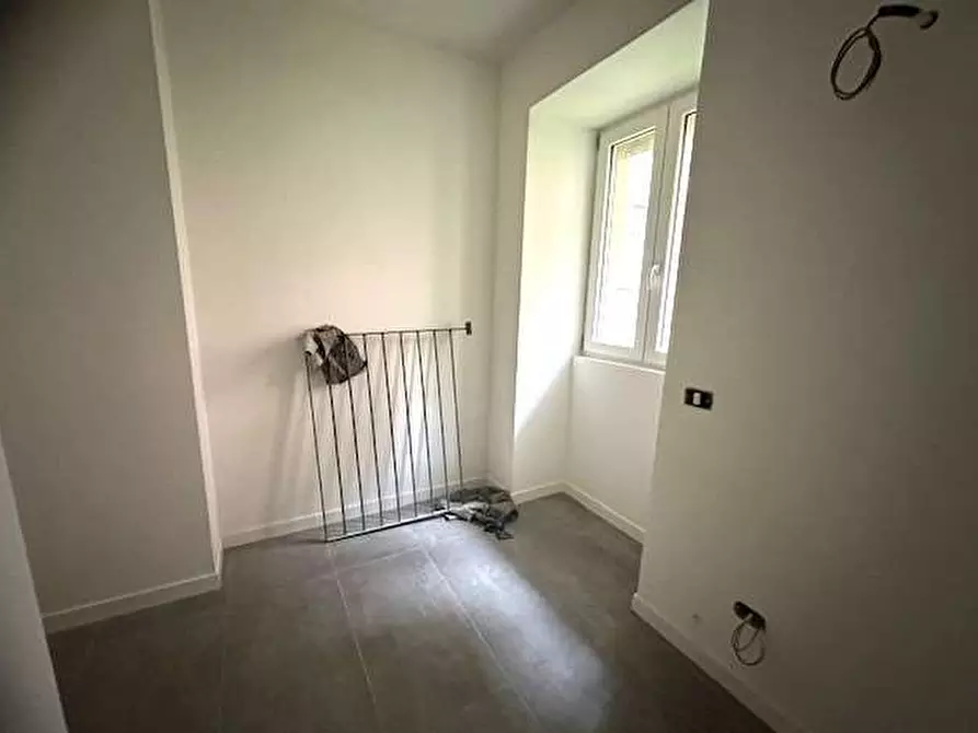 Immagine 11 di Trilocale in vendita  in Via Anzani 15 a Como