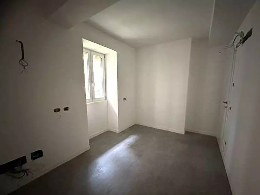 Immagine 14 di Trilocale in vendita  in Via Anzani 15 a Como