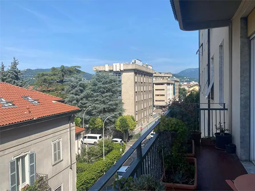 Immagine 7 di Appartamento in affitto  in Via Santo Garovaglio 61 a Como